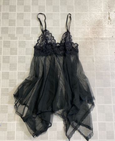Schwarze Spitzenabschlusspaspel Babydoll-Negligé