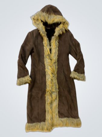 Manteau à capuche bordé de fausse fourrure marron