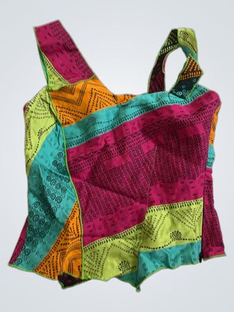 Bunt bedrucktes Top