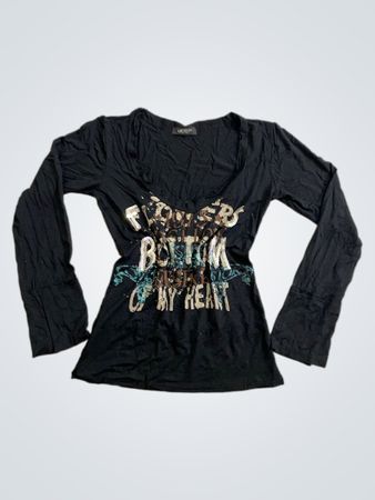 daap schwarzes langärmeliges T‑Shirt mit „Brothers in my heart“-Grafik