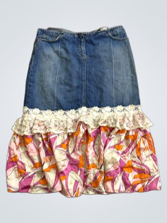 Denim- und Blumenmusterrock mit Spitzenbesatz