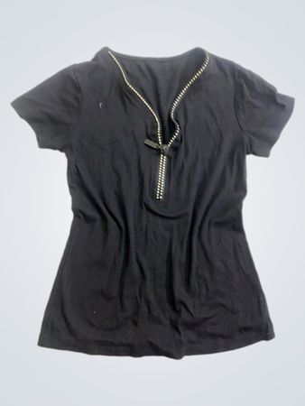 Schwarzes T-Shirt mit Reißverschluss und Strass-Engelsflügeln