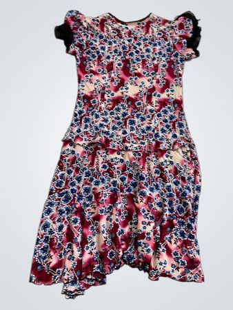 Kleid mit Blumenmuster und Rüschen