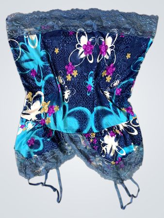 Blaues Trägertop mit Blumen-Spitzensaum