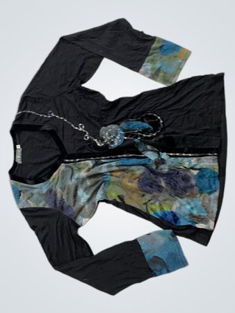 VAYOO PARIS Black Long Sleeve Top with Floral Print Accents