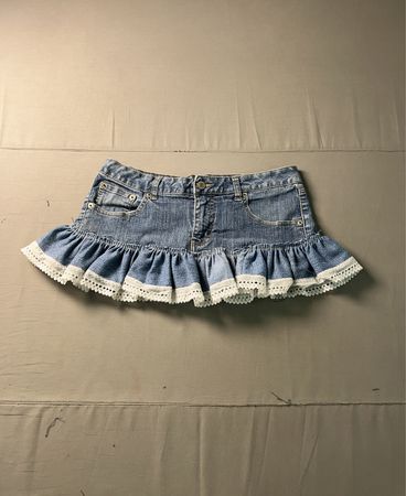 WESTPORT Denim Rüschenshort mit Spitzenbesatz