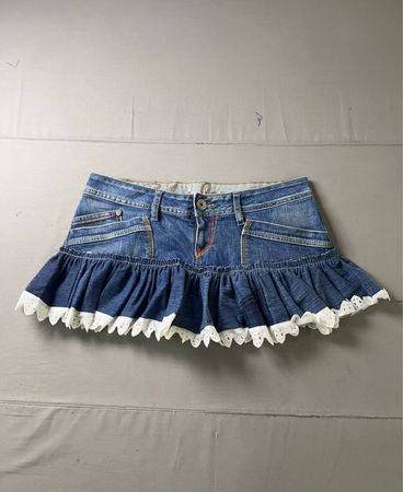 TRULY JEANS Women's Denim Ruffle Skirt with Lace Trim