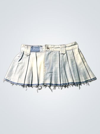Distressed Denim Faltrock mit Größe 26 Etikett