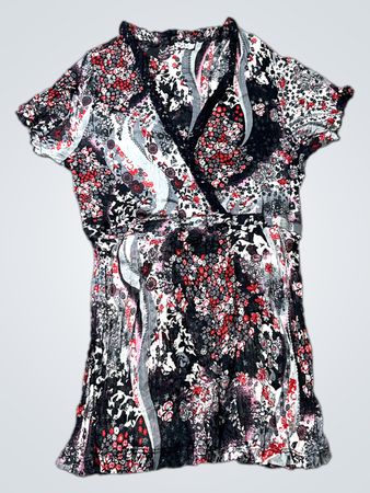 Blumendruck Wickelkleid
