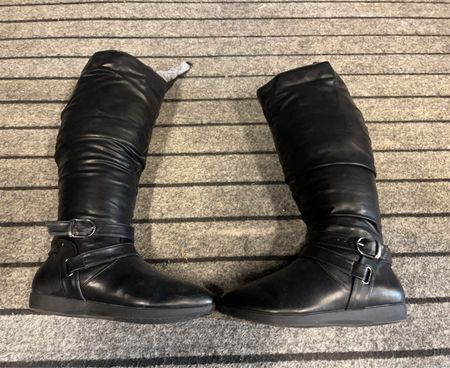 Black Knee-High Boots with Buckle Detail