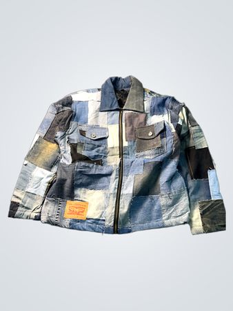 アップサイクルされたリーバイスのパッチワークデニムジャケット