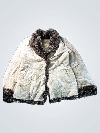 Veste en shearling avec bordure en fourrure