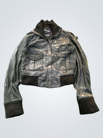 Veste bomber en cuir véritable Stradivarius