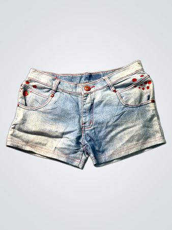 Blaue Jeans-Shorts mit roter Naht und Fruchtstickerei