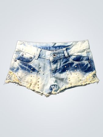 Distressed-Jeansshorts mit Perlen und Strasssteinen