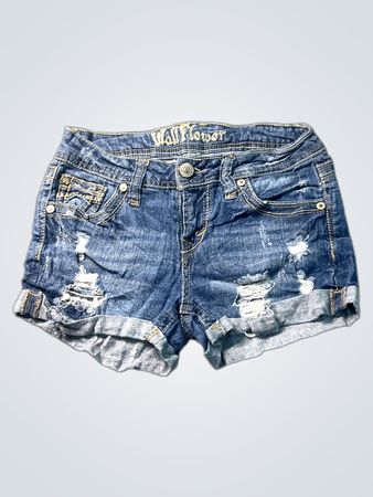 Wallflower Jeans-Shorts mit Used-Effekt