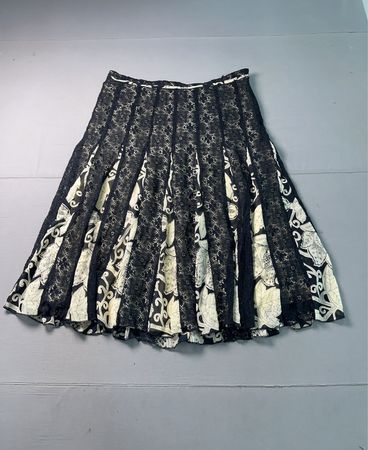 BANDOLINO Damen Spitzen- & Blumenmuster Faltenrock