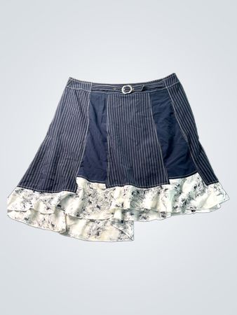 LE C.N. Women's Blauer, gestreifter Rock mit floralem Rüschensaum