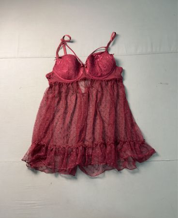 Rotes Spitzen-Babydoll