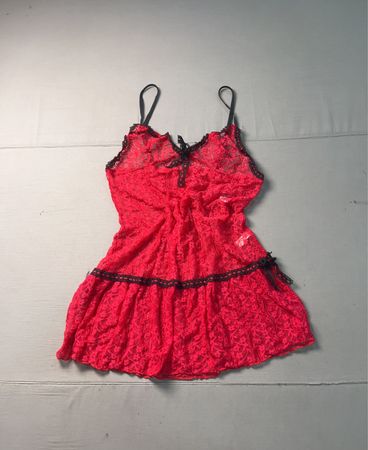 Rotes Spitzen-Babydoll