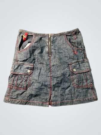 Jeans-Cargo-Rock mit roten Nähten