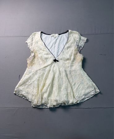 THIRTY/THIRTY Spitzen-Peplum-Oberteil