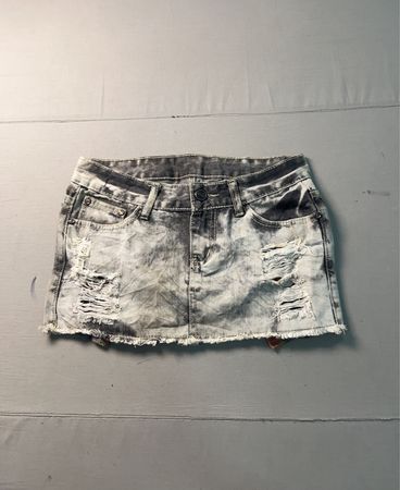 After Eden Distressed Denim Minirock