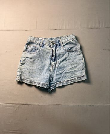 Waschungsjeans High-Waisted-Shorts
