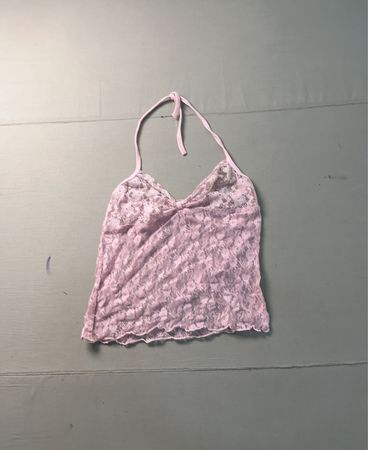 Pinkes Spitzen-Haltertop