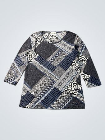 My Own Damen-Oberteil mit geometrischem Druck und langen Ärmeln