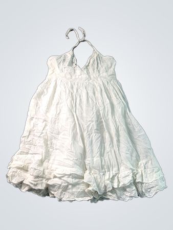 Weißes gerafftes Neckholder-Kleid mit Rüschen