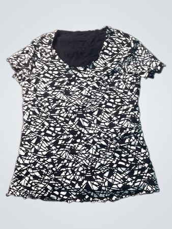 Schwarz-weißes abstraktes Print-T-Shirt