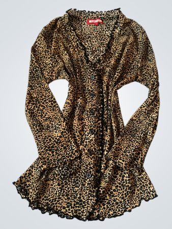 JENNYFER Bluse mit Leopardenmuster und Knopfleiste