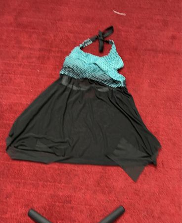 Schwarz-Blaues Neckholderkleid