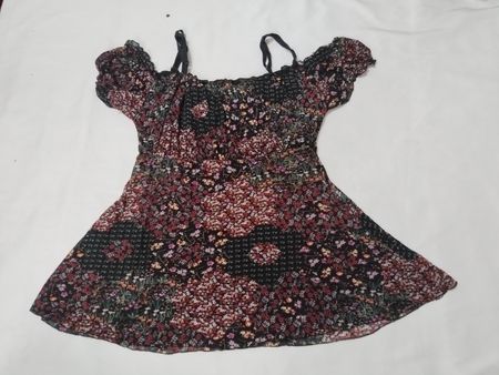 Floralprint-Top mit schulterfreier Form