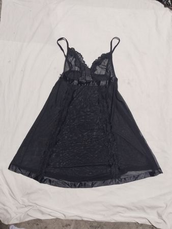 Babydoll mit schwarzem Spitzenbesatz