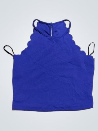 Blaues gewelltes Haltertop