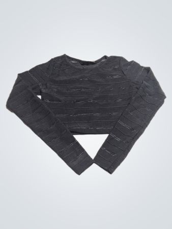 Schwarzes langärmliges Cropped-Top