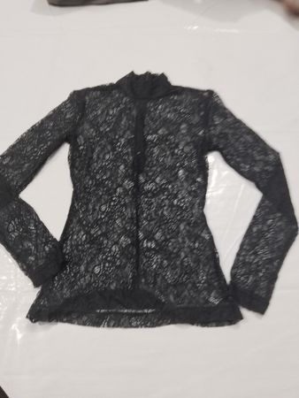 Schwarzes Spitzen-Turtleneck-Top