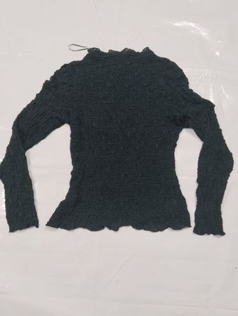 Frau Texturiertes Mock Neck Langarmshirt