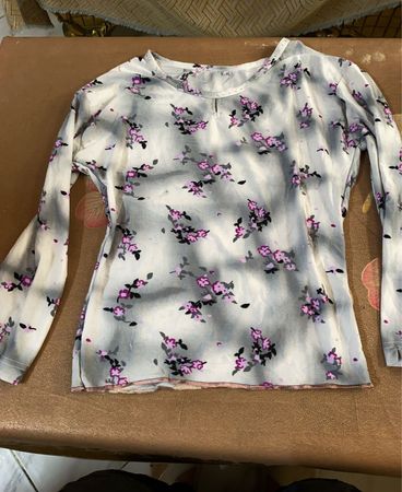 Langarmoberteil mit Blumenmuster