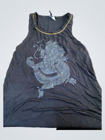 geteilt Schwarzer Drache Grafik T-Shirt