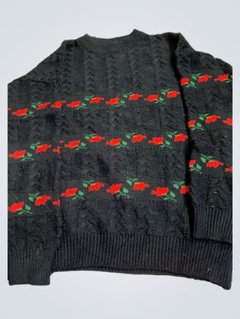 Marineblauer Pullover mit rotem Blumenmuster