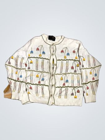 SIMPLY SPLENDID Cremefarbener Cardigan mit Blumenmuster und Knopfleiste