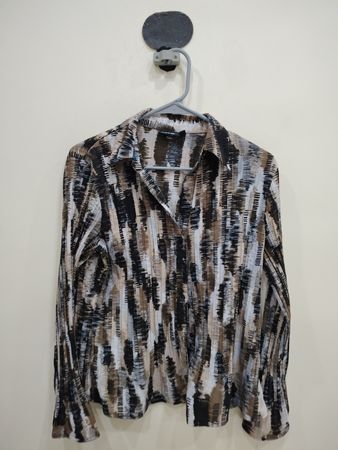 APT 2.0 Printed Button-Up Blouse
