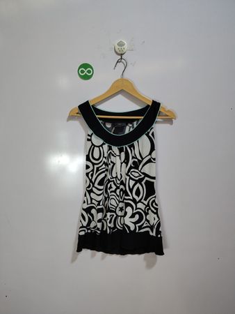 iZ by California Sleeveless Dress