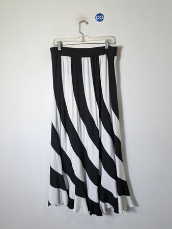 Liz Jordan Black and White Striped Maxi Skirt