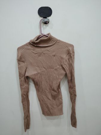 Chadwick of Boston Beige Turtleneck Sweater