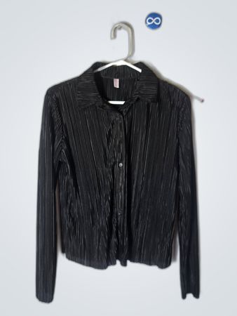 Black Pleated Long-Sleeve Shirt