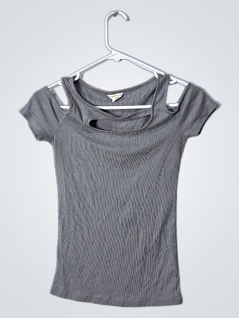 Aeropostale Gray Ribbed Cold Shoulder Top